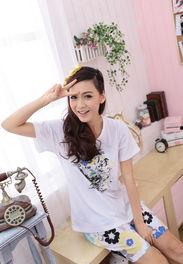 东北大花儿成人睡衣视频,揭秘成人睡衣的时尚魅力